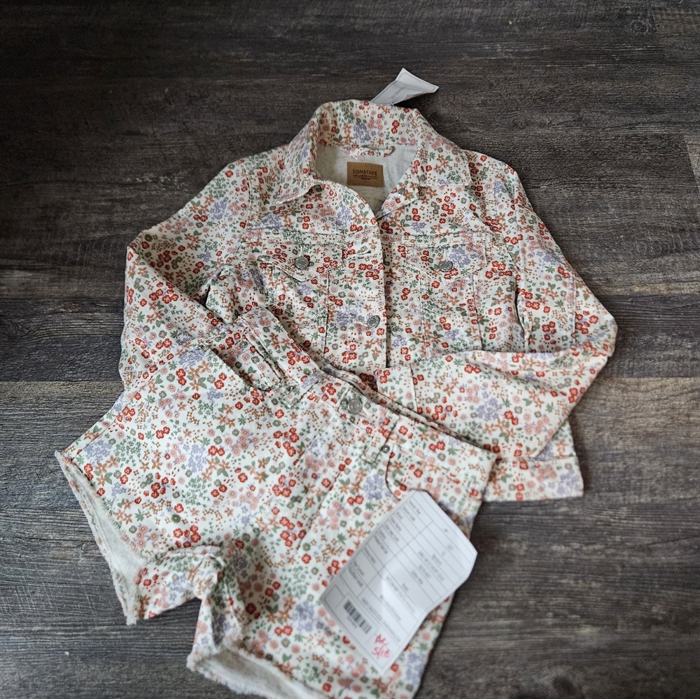 Levi's Signature daisy calico jean set